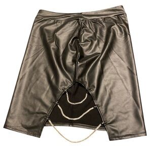 NWT-Faux Leather Skirt w/ Rhinestone Chain- Body Contouring- 3X or Size 24 /26.
